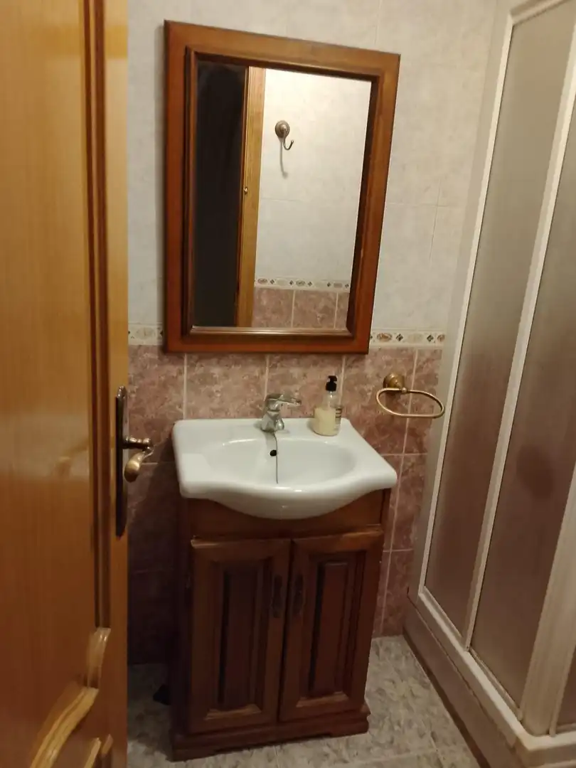 Badezimmer von Erdgeschoss zur Miete in Murcia mit Klimaanlage, Heizung und Terrasse