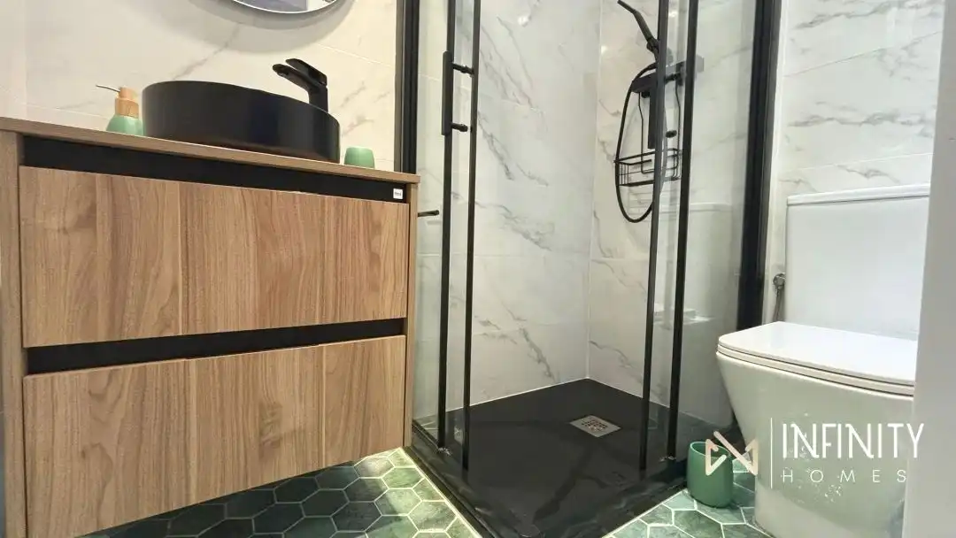 Bathroom of Flat for rent in Bilbao   with Heating and Terrace