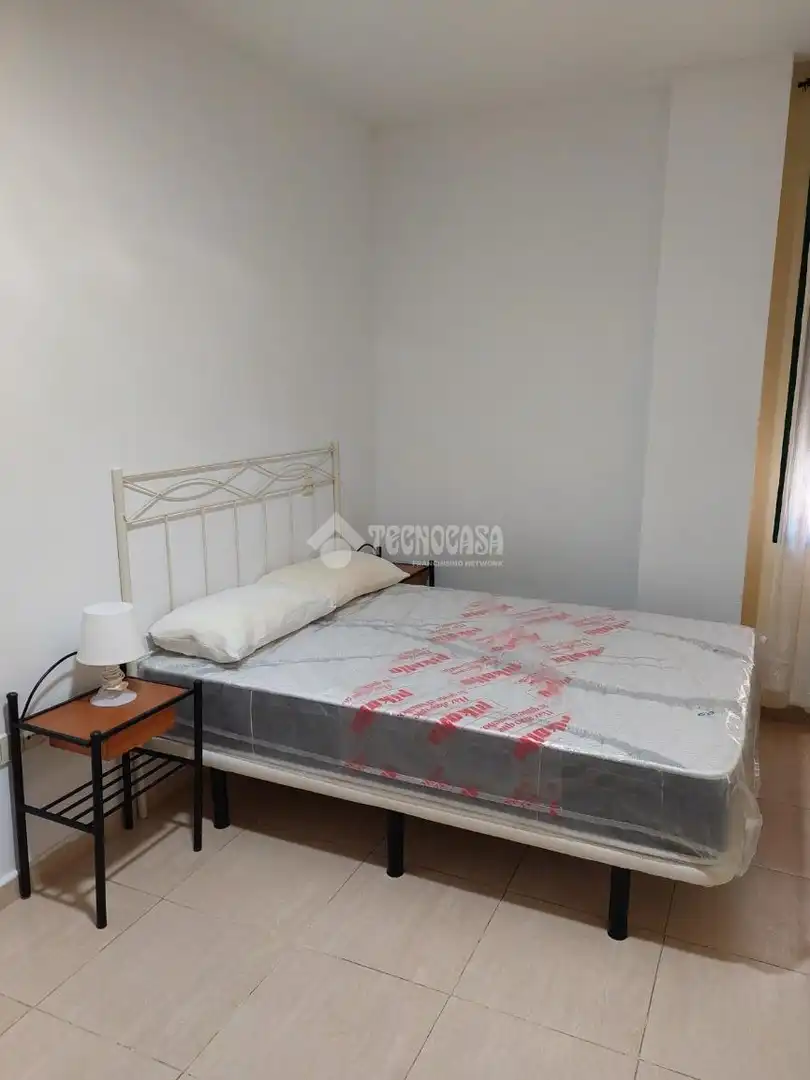 Bedroom of Flat for sale in Madrid