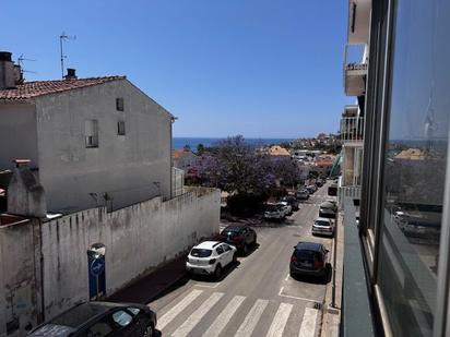 Vista exterior de Pis en venda en Palamós amb Calefacció