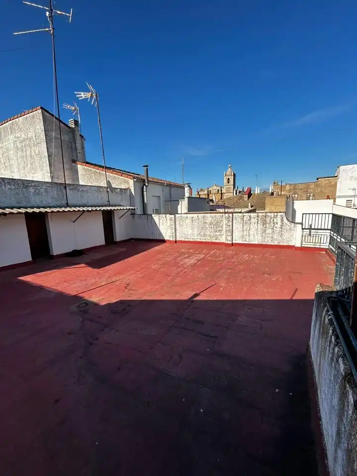 Vista exterior de Planta baja en venta en Don Benito con Aire acondicionado, Terraza y Trastero