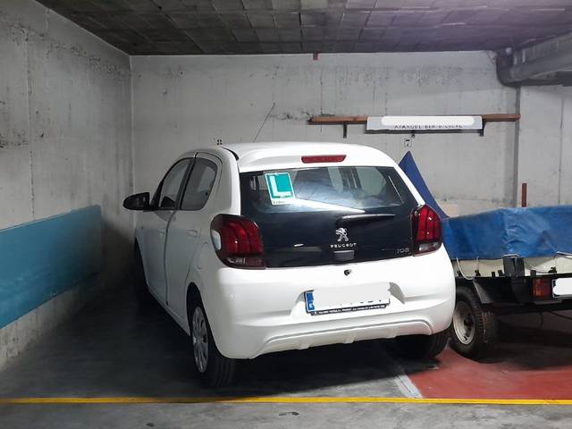 Garaje en Alquiler en Avenida de Castelao, 49 en As Travesas - Balaídos