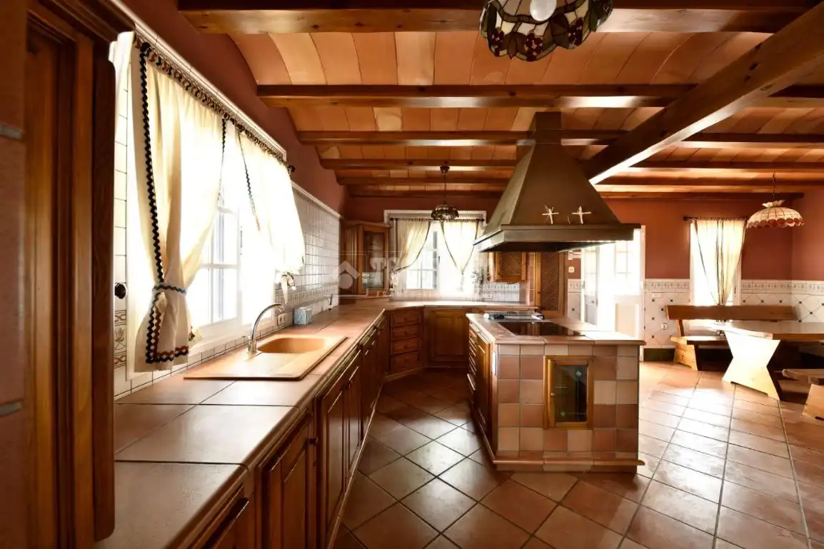 Kitchen of Houses for sale in El Puerto de Santa María
