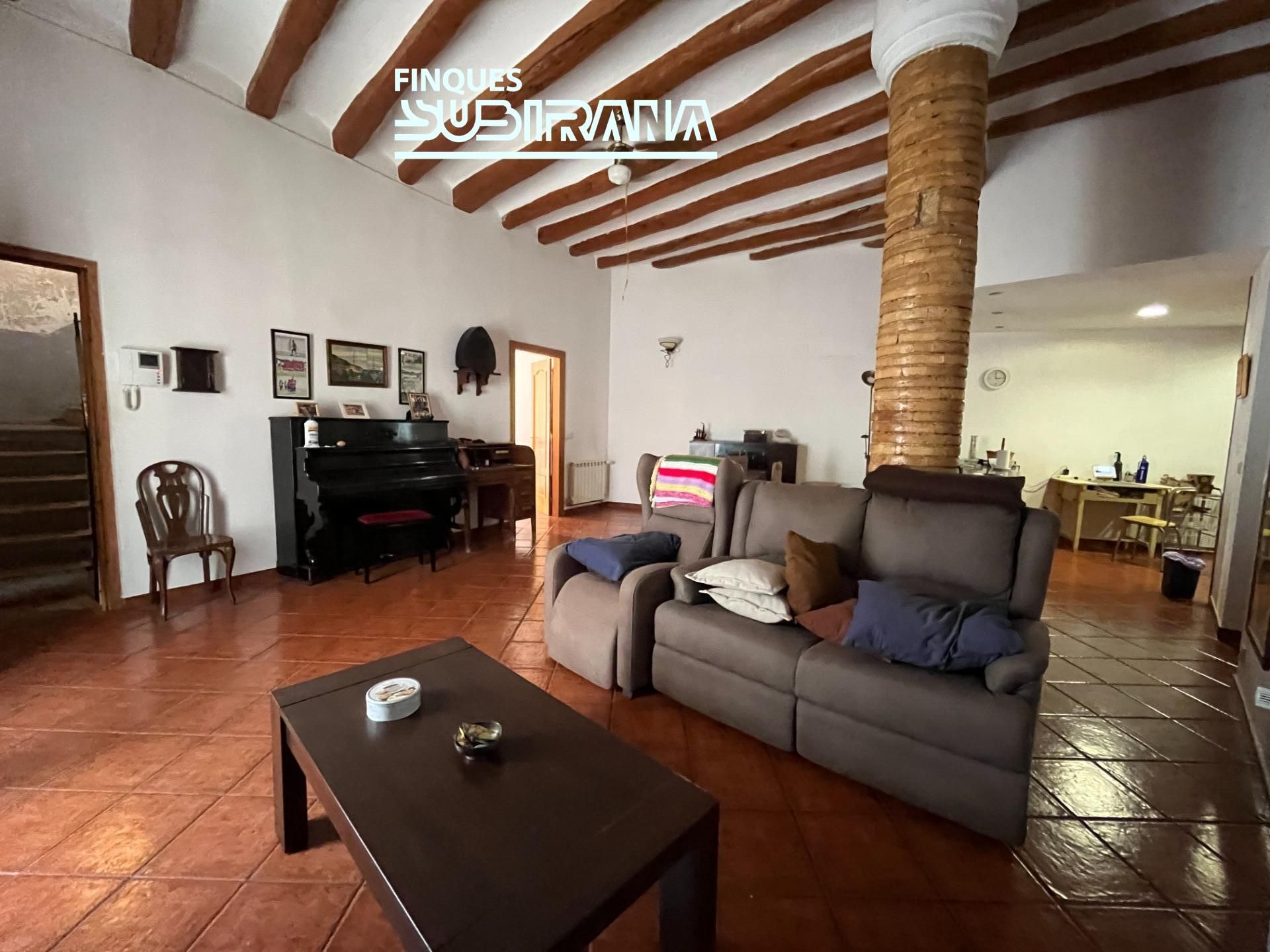 Sala d'estar de Casa o xalet en venda en Mediona amb Terrassa i Balcó