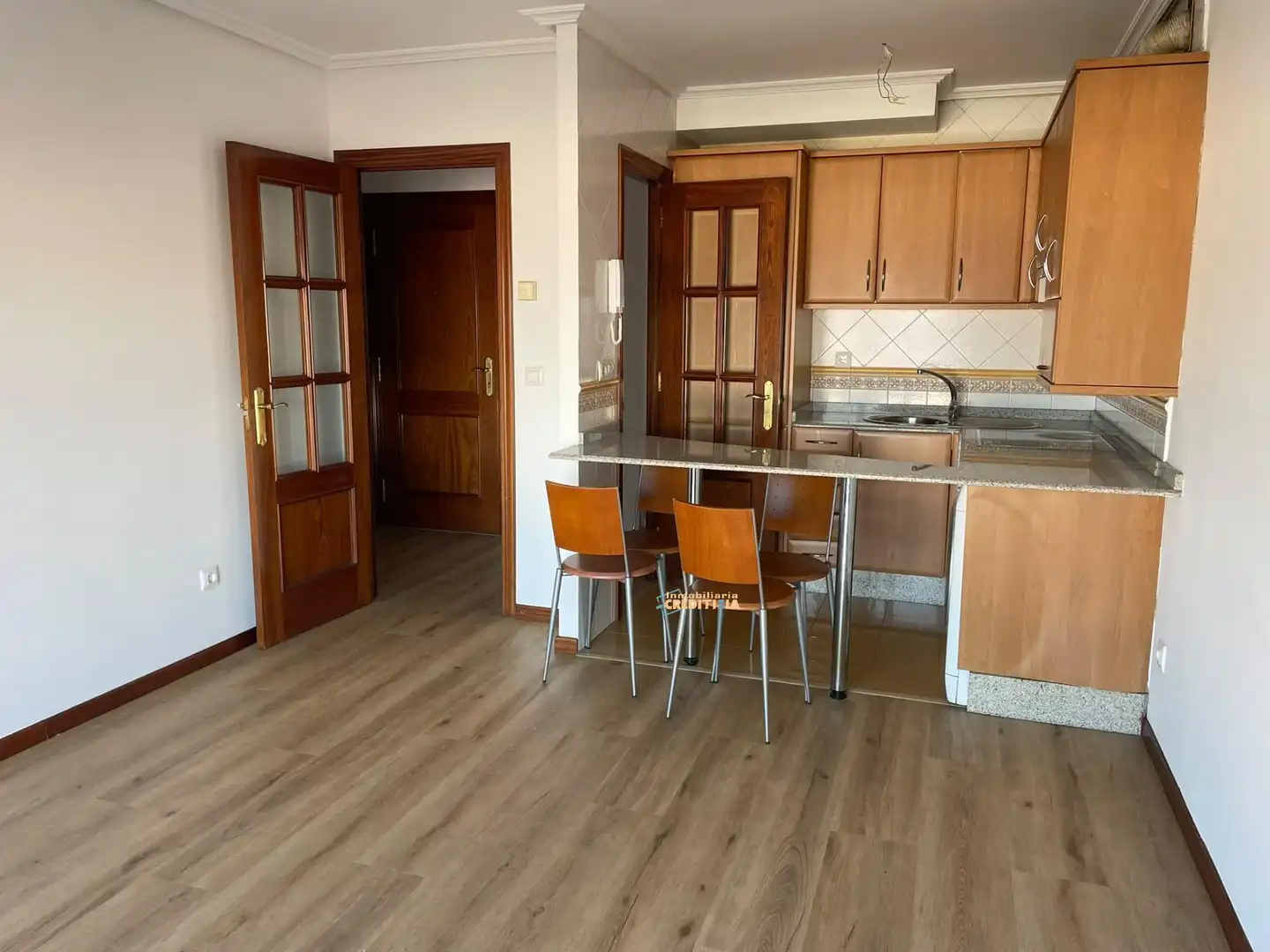 Piso con ascensor en venta en Teis