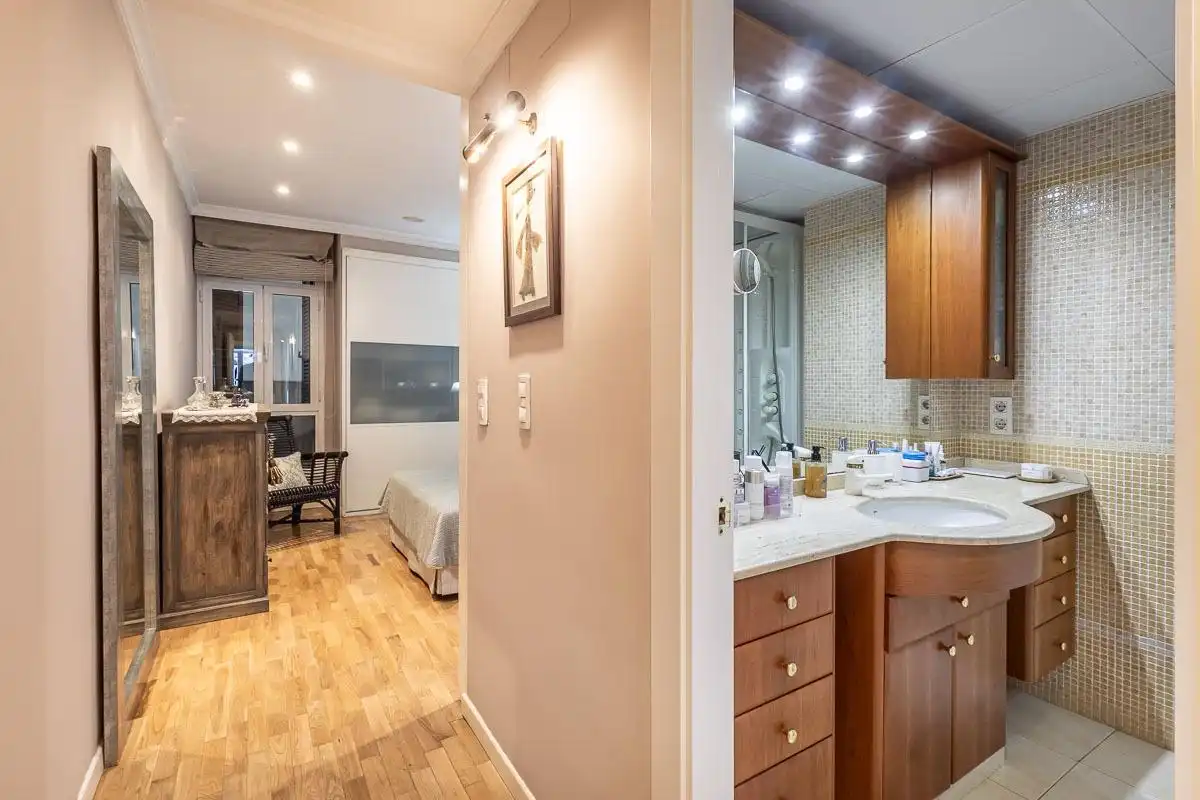 Baño de Piso en venta en Granada con Aire acondicionado, Calefacción y Trastero