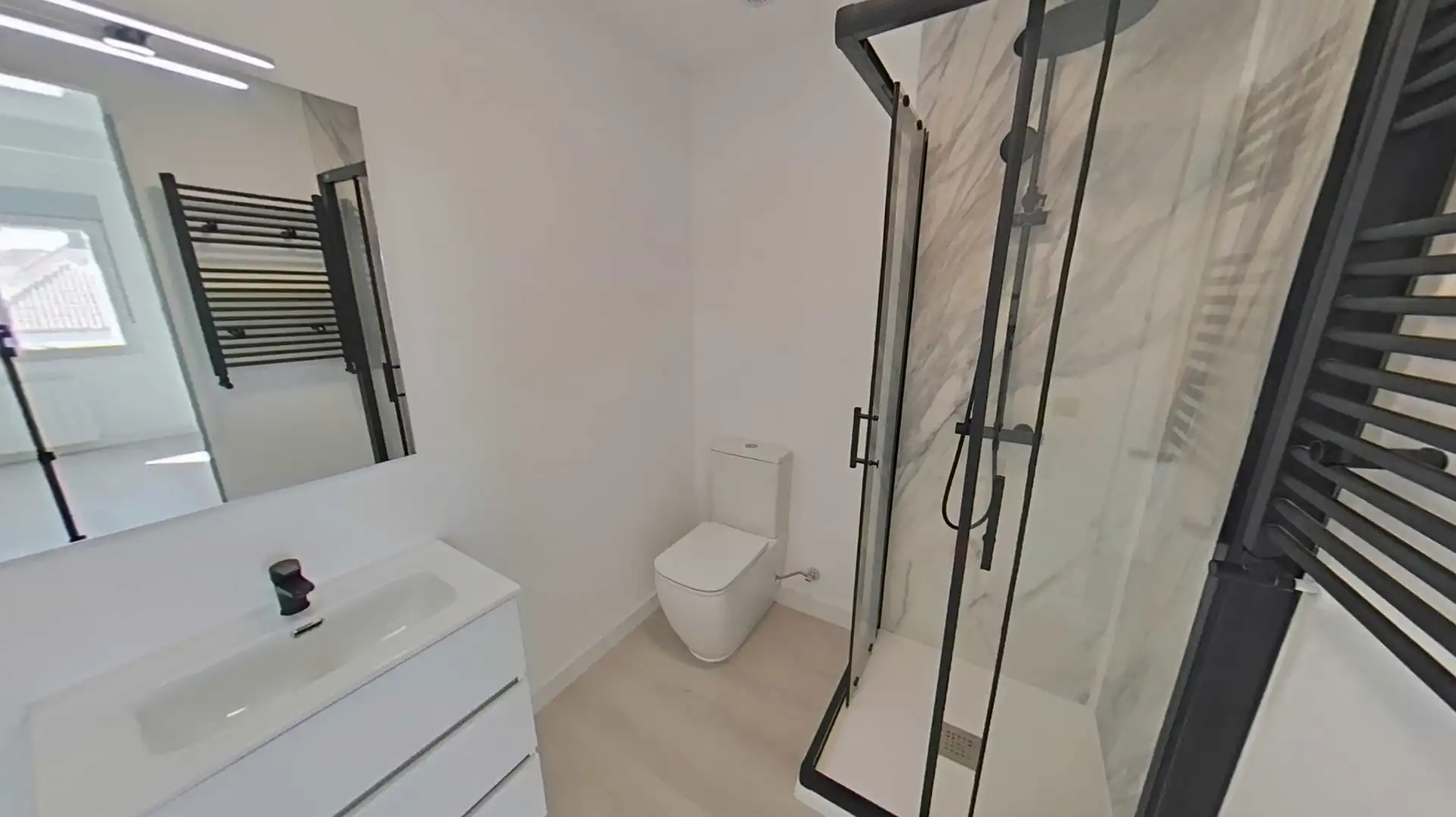 Bathroom of Flat for sale in Yeles  with Heating, Parquet flooring and Terrace