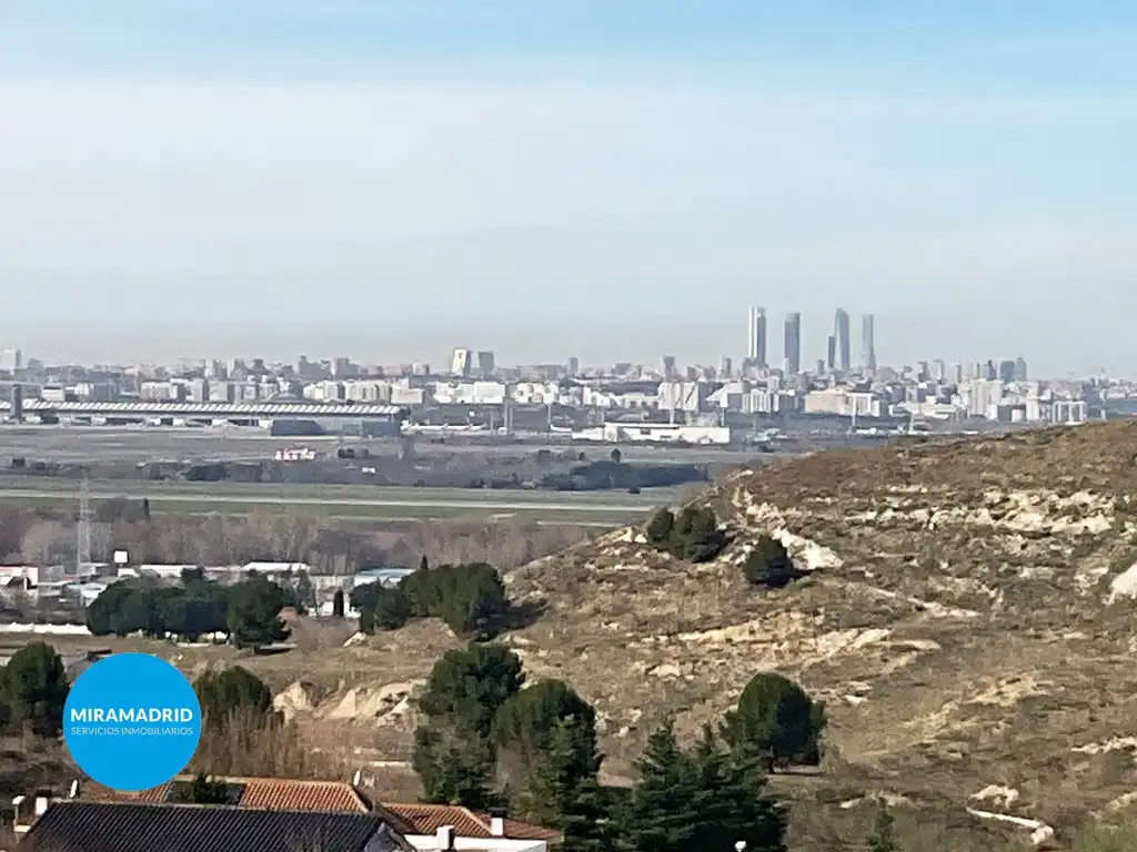 Außenansicht von Residential zum Verkauf in Paracuellos de Jarama