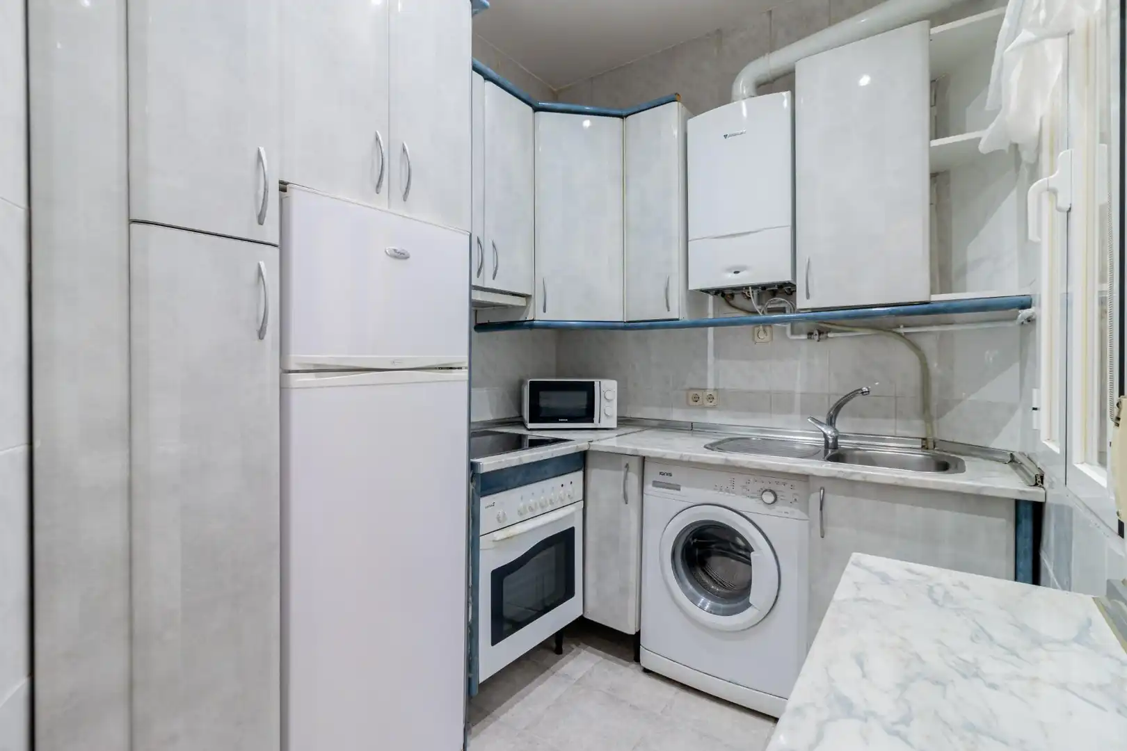 Kitchen of Flat for sale in Madrid  with Heating and Furnished