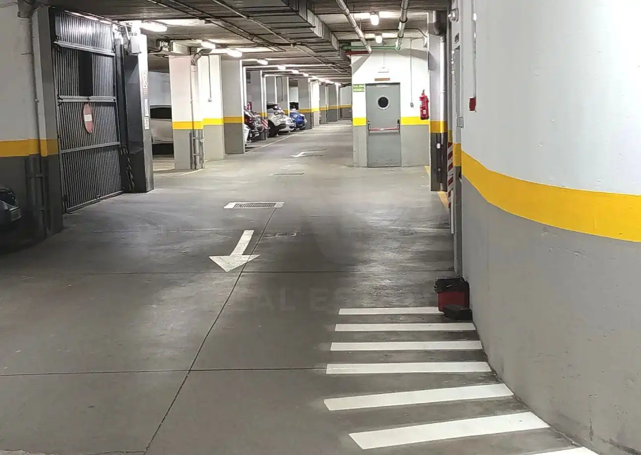 Aparcament de Garatge en venda en Madrid