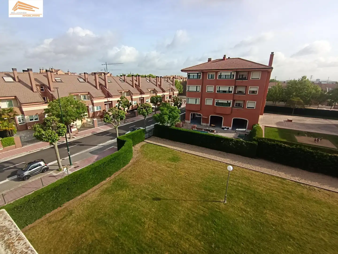 Außenansicht von Wohnung zum Verkauf in Valladolid mit Heizung, Privatgarten und Abstellraum