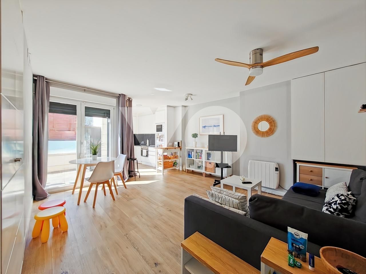 Sala d'estar de Àtic en venda en  Madrid Capital amb Aire condicionat, Calefacció i Terrassa