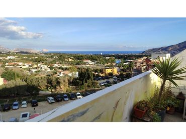 Apartamento en venta en Pueblo - Urbanizaciones