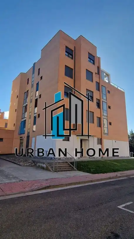Exterior view of Flat for sale in Villaquilambre, León