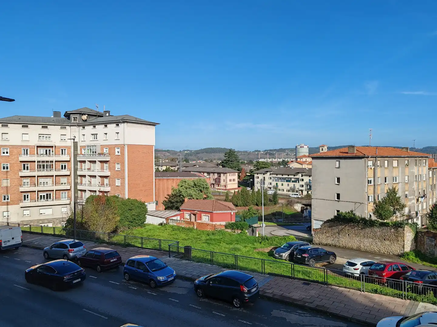 Exterior view of Flat for rent in Avilés  with Terrace and Furnished