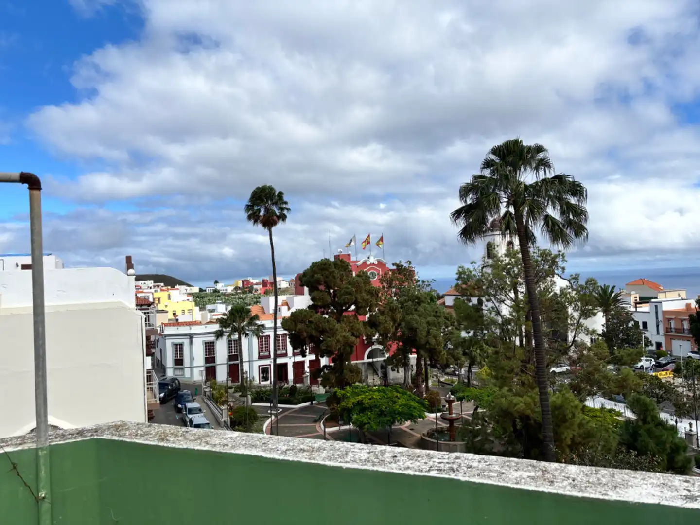 Vista exterior de Edifici en venda en San Andrés y Sauces