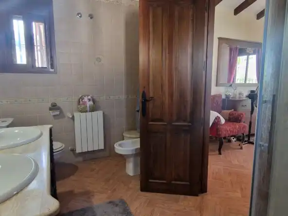 Bany de Casa o xalet en venda en Alhaurín El Grande amb Aire condicionat, Jardí privat i Terrassa