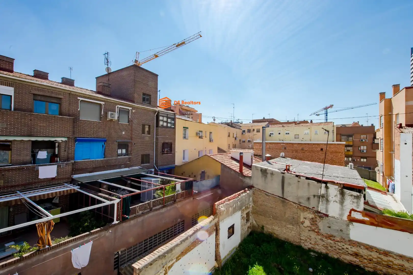 Vista exterior de Pis en venda en Madrid