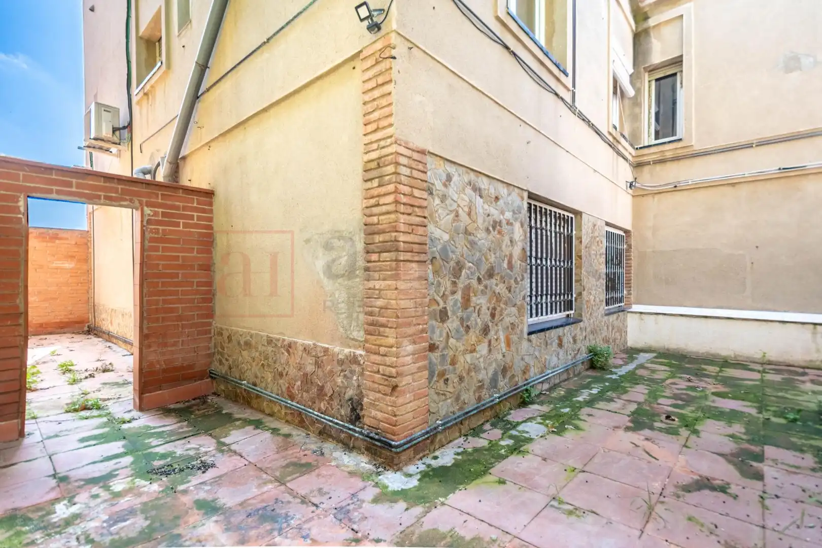 Vista exterior de Casa o chalet en venta en Barcelona con Aire acondicionado, Calefacción y Terraza