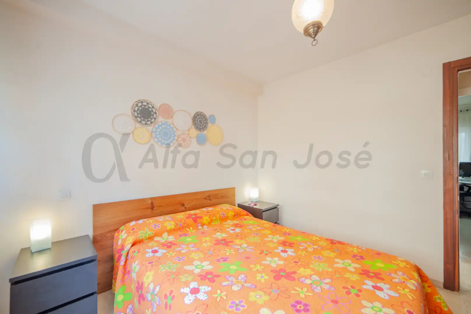 Bedroom of Flat for sale in Sevilla  with Furnished and Balcony
