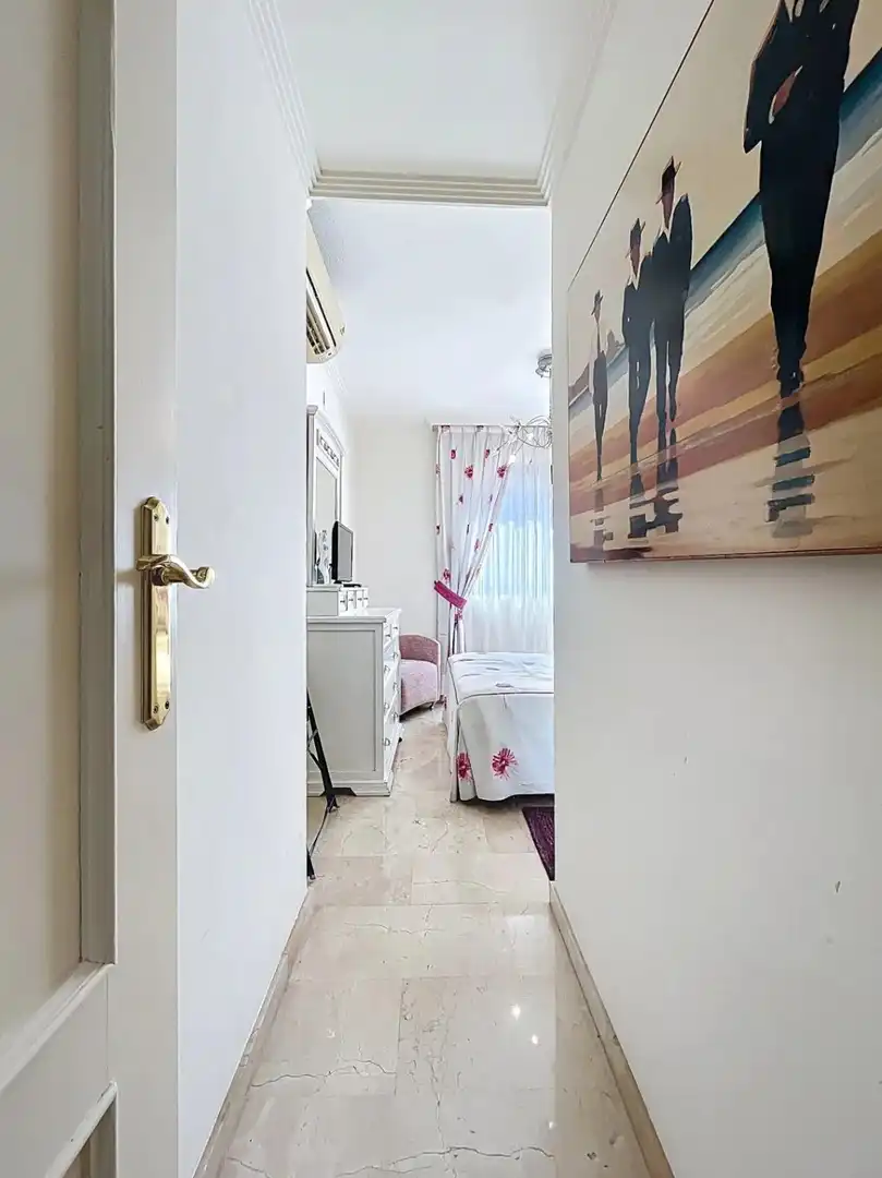 Habitación de Piso en venta en Benidorm con Aire acondicionado, Calefacción y Jardín privado