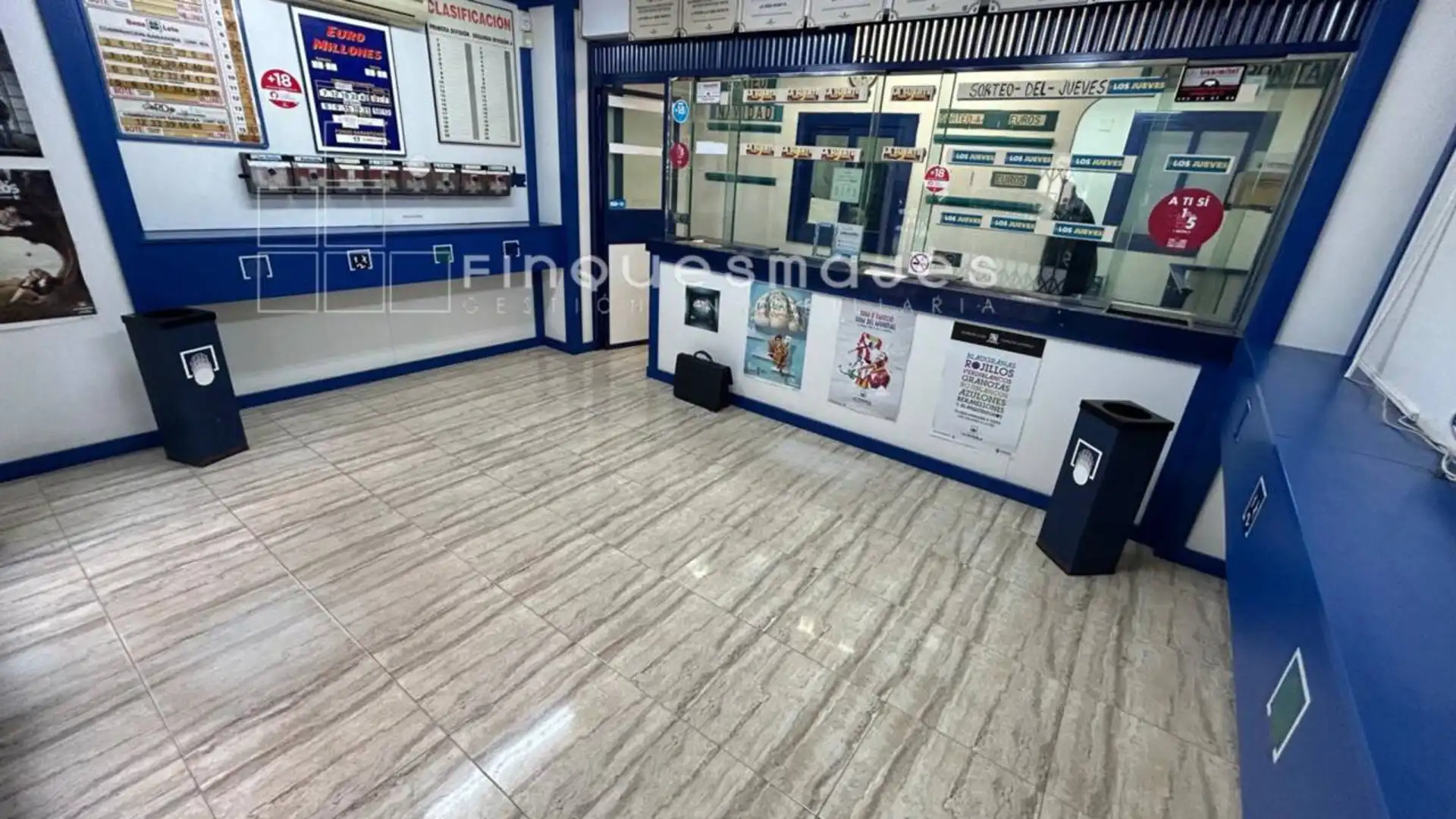 Local en venda en L'Hospitalet de Llobregat amb Aire condicionat