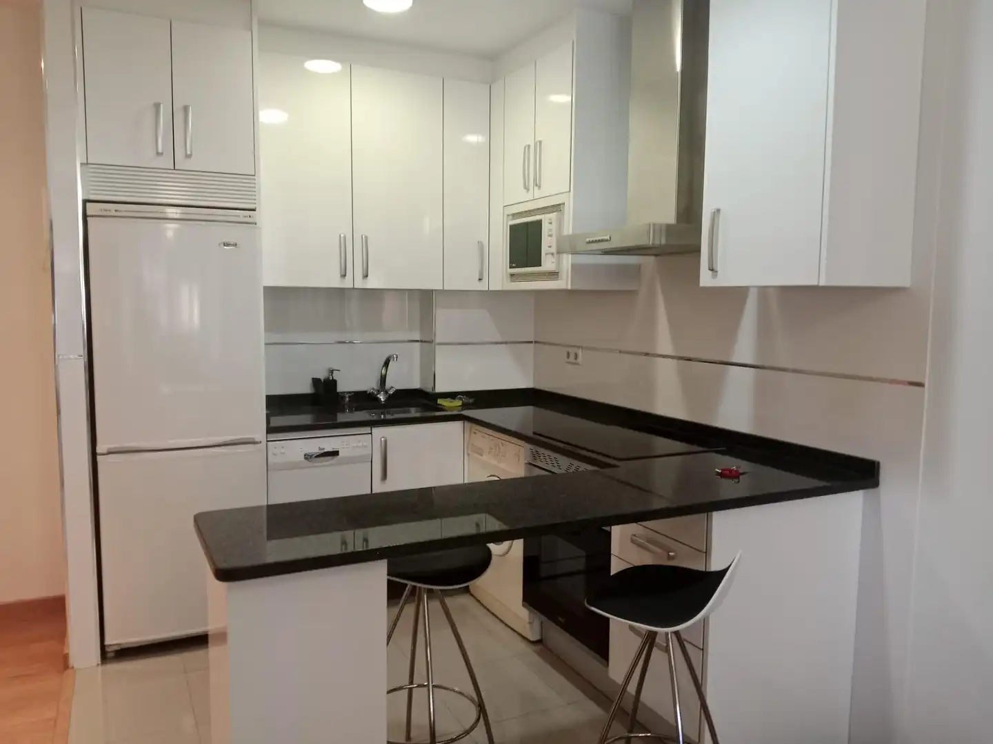 Cocina de Piso de alquiler en Madrid con Aire acondicionado, Calefacción y Amueblado