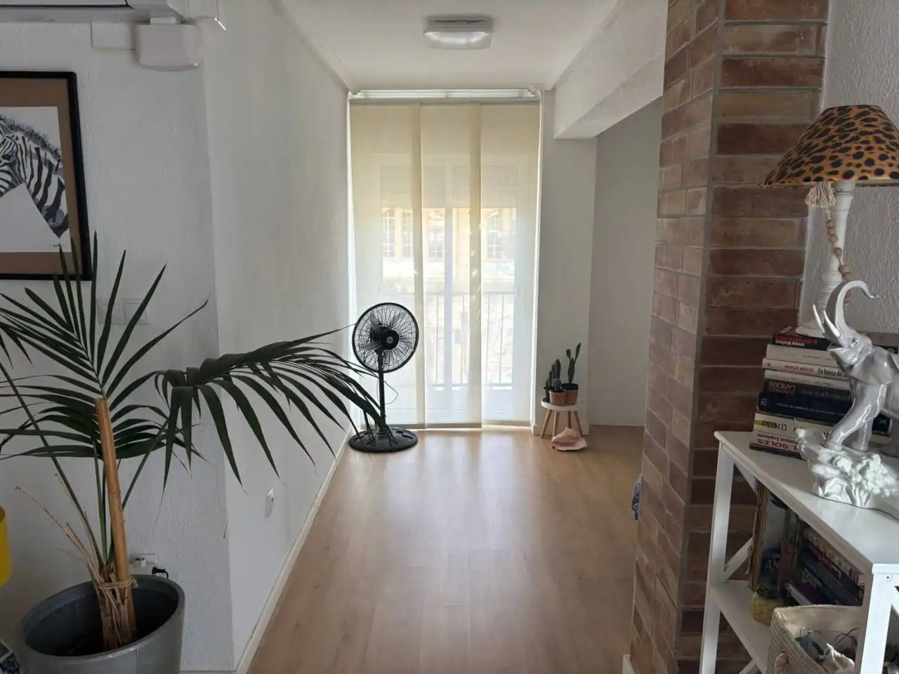 Balcony of Flat for rent in Valencia  with Air Conditioner and Balcony