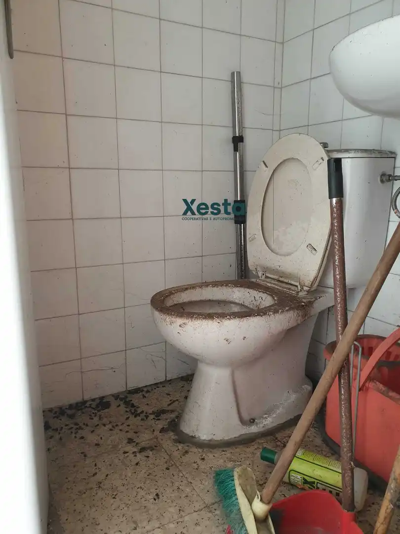 Badezimmer von Geschaftsraum zum Verkauf in Vigo 