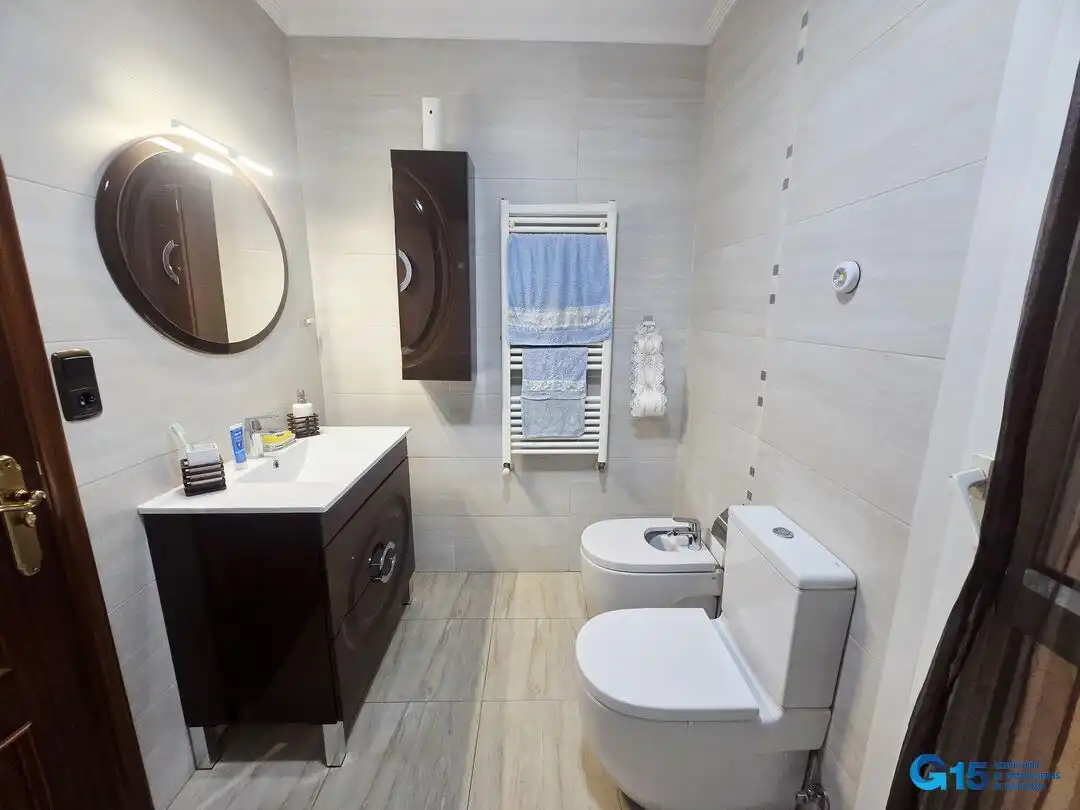 Baño de Piso en venta en Errenteria con Calefacción, Terraza y Amueblado