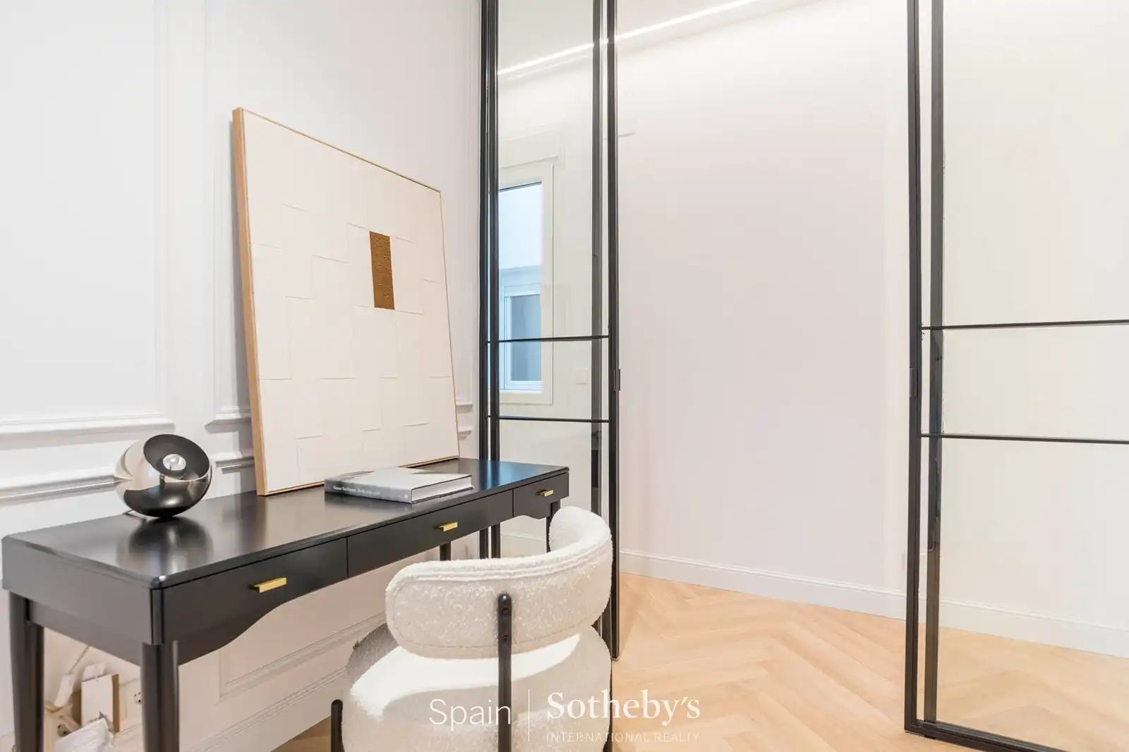 Apartments for sale in Madrid  with Air Conditioner and Heating