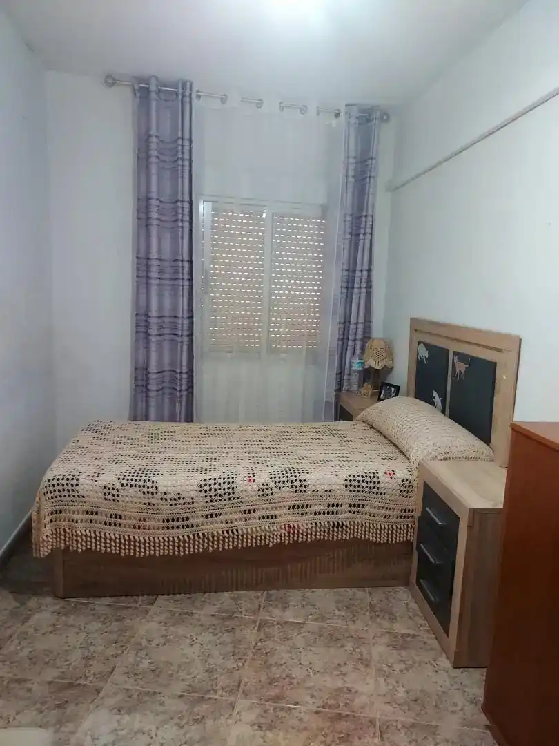 Dormitori de Casa adosada en venda en Aldeanueva de San Bartolomé amb Aire condicionat i Microones