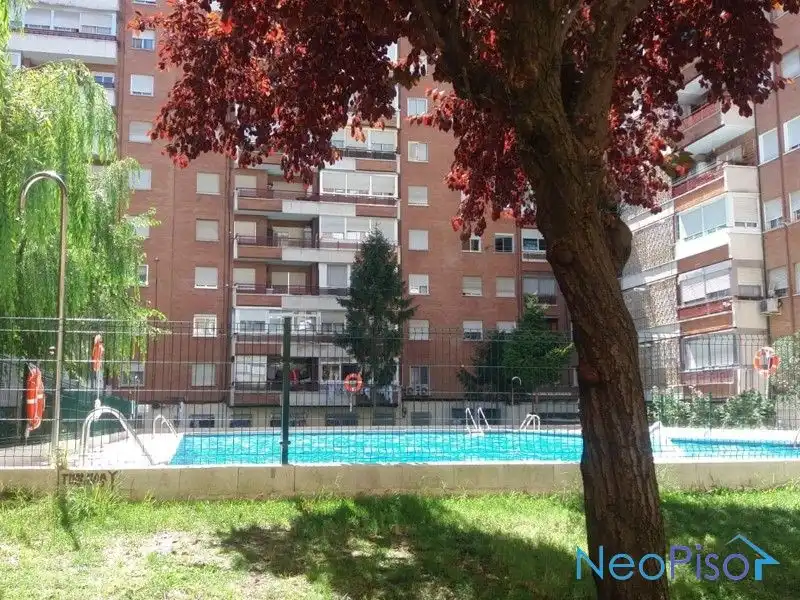 Piscina de Pis en venda en Alcorcón amb Terrassa i Piscina