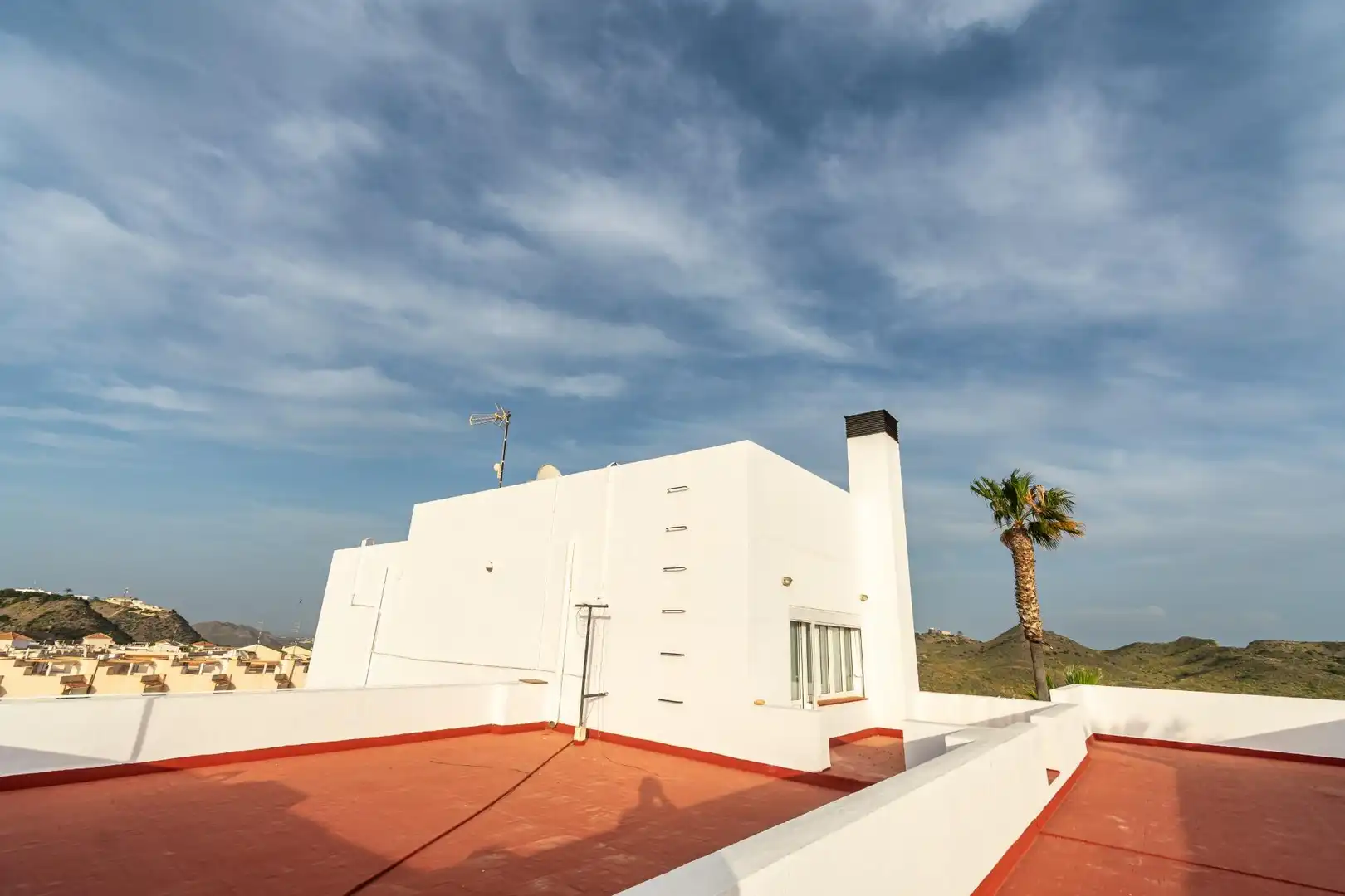 Vista exterior de Casa o xalet en venda en Águilas amb Aire condicionat, Jardí privat i Terrassa