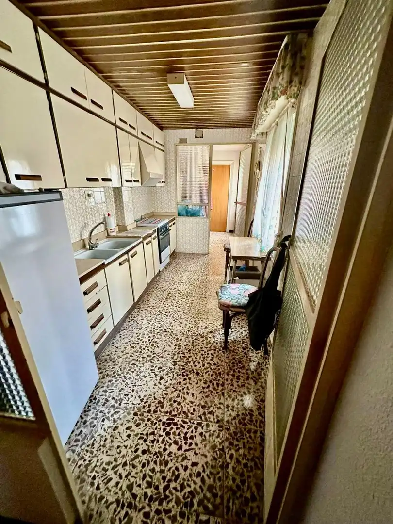 Cocina de Edificio en venta en Elda
