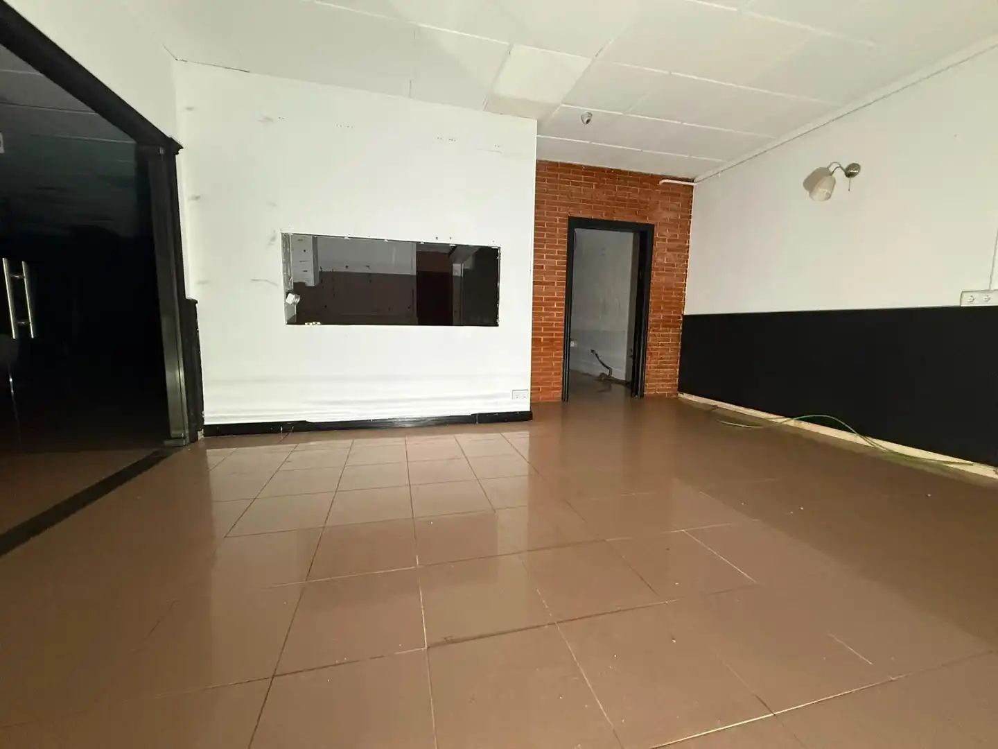 Local comercial en venta en Montigalà - Sant Crist, imagen 4