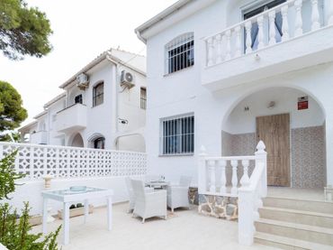 Reihenhaus zum Verkauf in Orihuela Costa