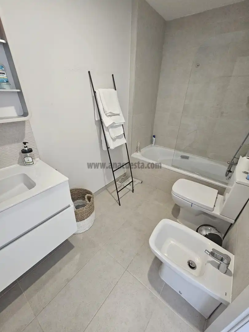 Apartament amb piscina en venda a The One, imagen 11