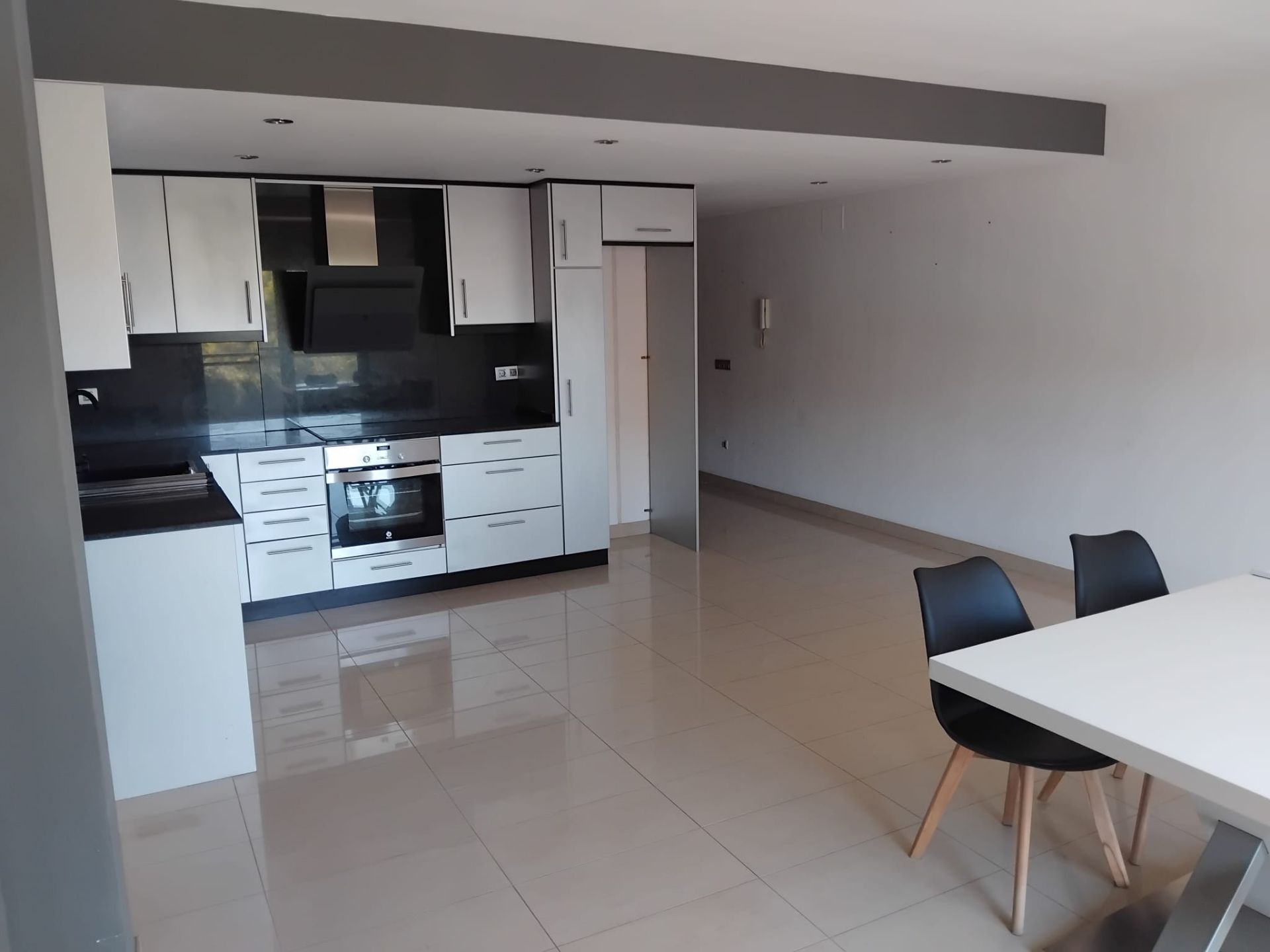 Cuina de Dúplex en venda en Sant Llorenç d'Hortons amb Aire condicionat, Calefacció i Terrassa