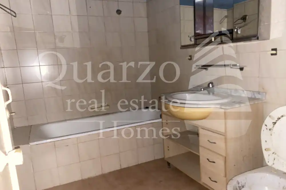 Badezimmer von Einfamilien-Reihenhaus zum Verkauf in Barrax mit Terrasse und Balkon