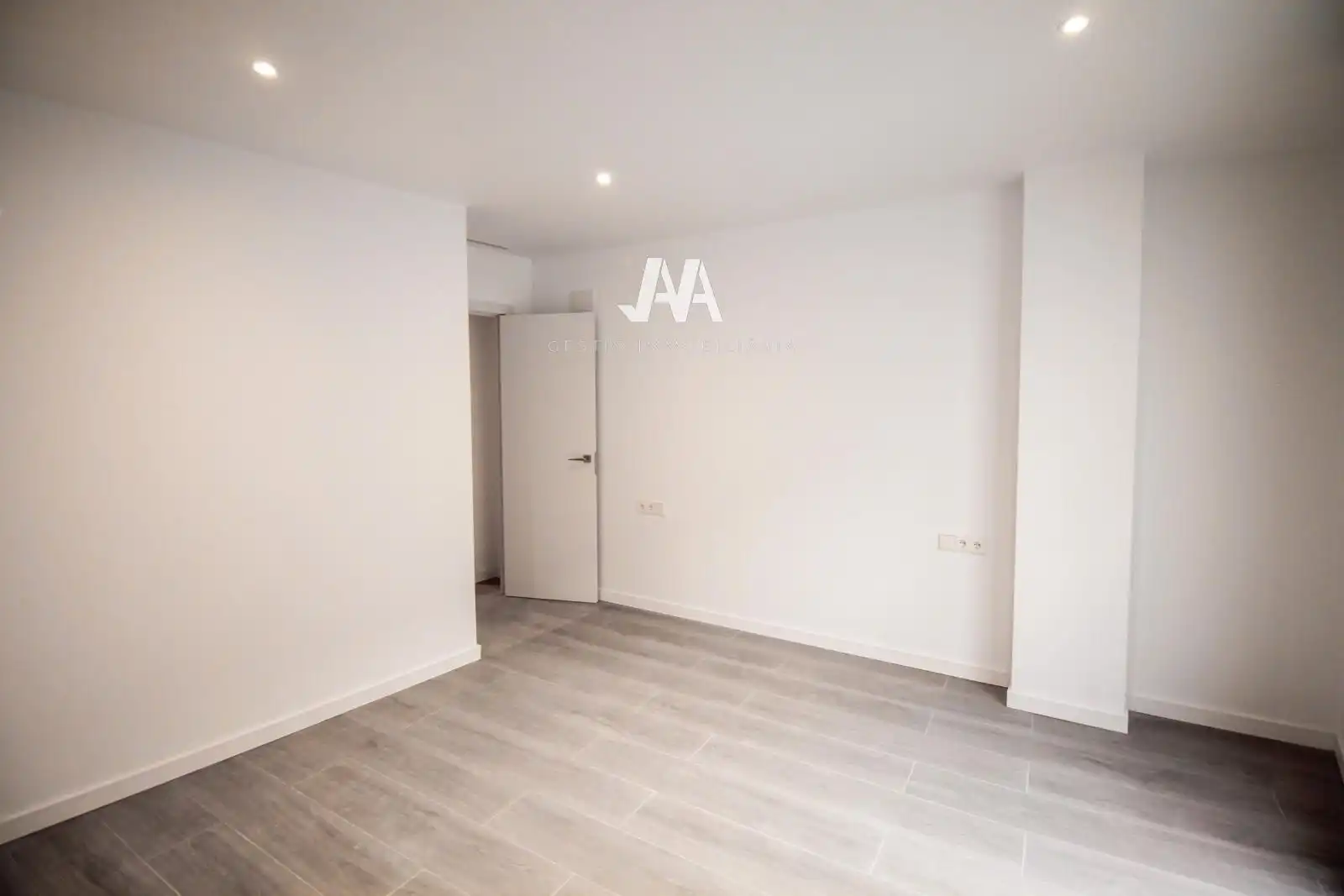 Dúplex en venta en Igualada con Calefacción, Terraza y Horno