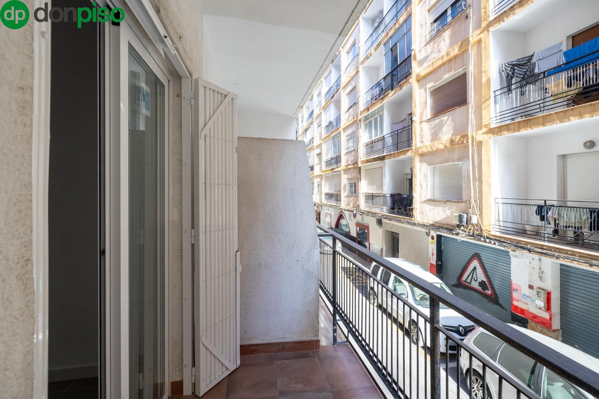 Terrassa de Pis en venda en  Granada Capital amb Terrassa i Balcó