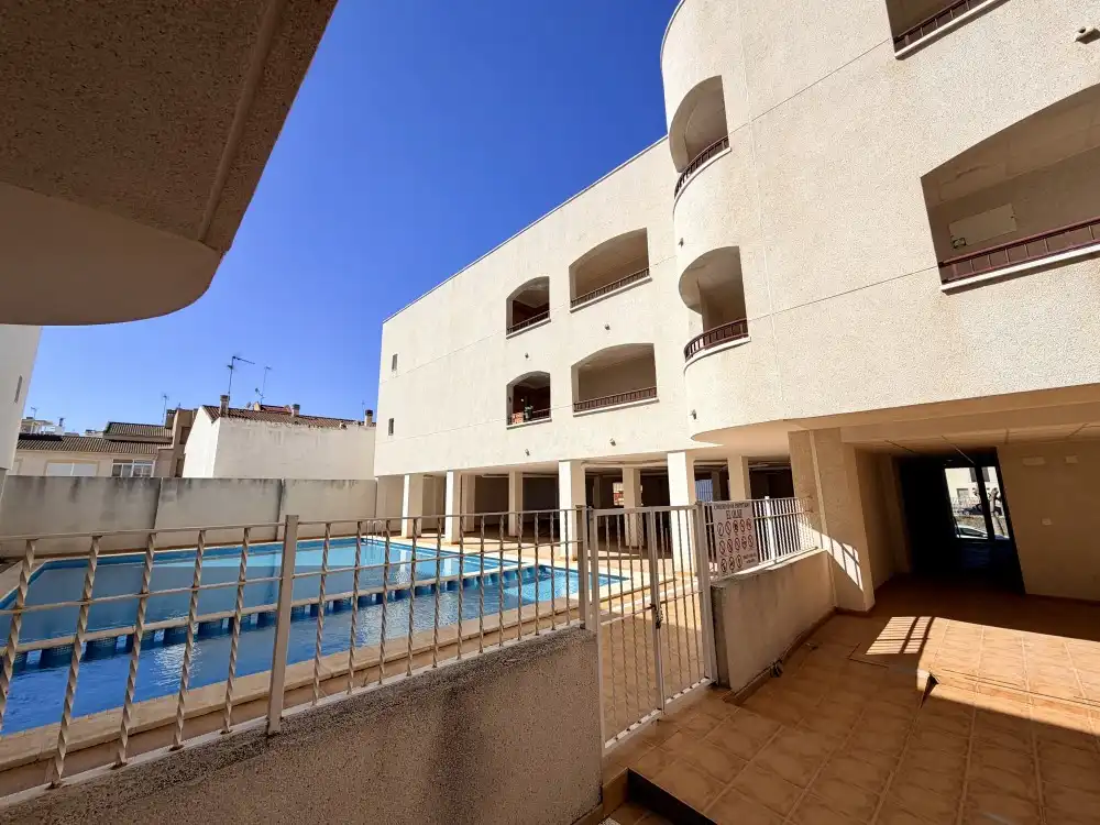 Apartament amb terrassa en venda a Calle Reina Sofía, imagen 2