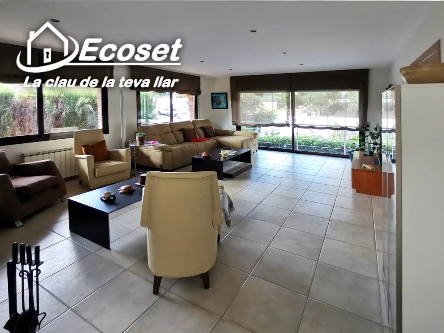 Living room of Houses for sale in Corbera de Llobregat  with Heating, Private garden and Parquet flooring