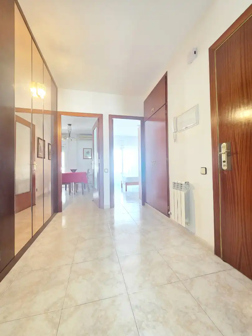 Piso en venta en Cerdanyola del Vallès con Aire acondicionado, Calefacción y Balcón