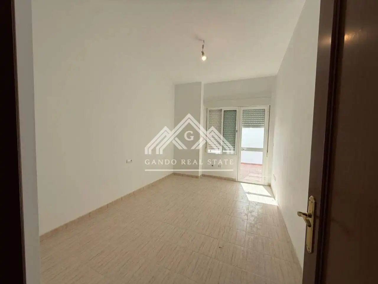 Piso en venta en Utrera con Trastero y Balcón