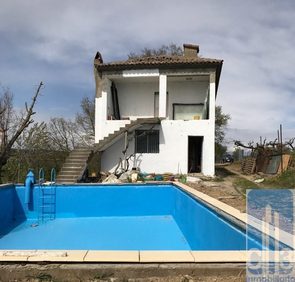 Schwimmbecken von Country house zum verkauf in Barbastro