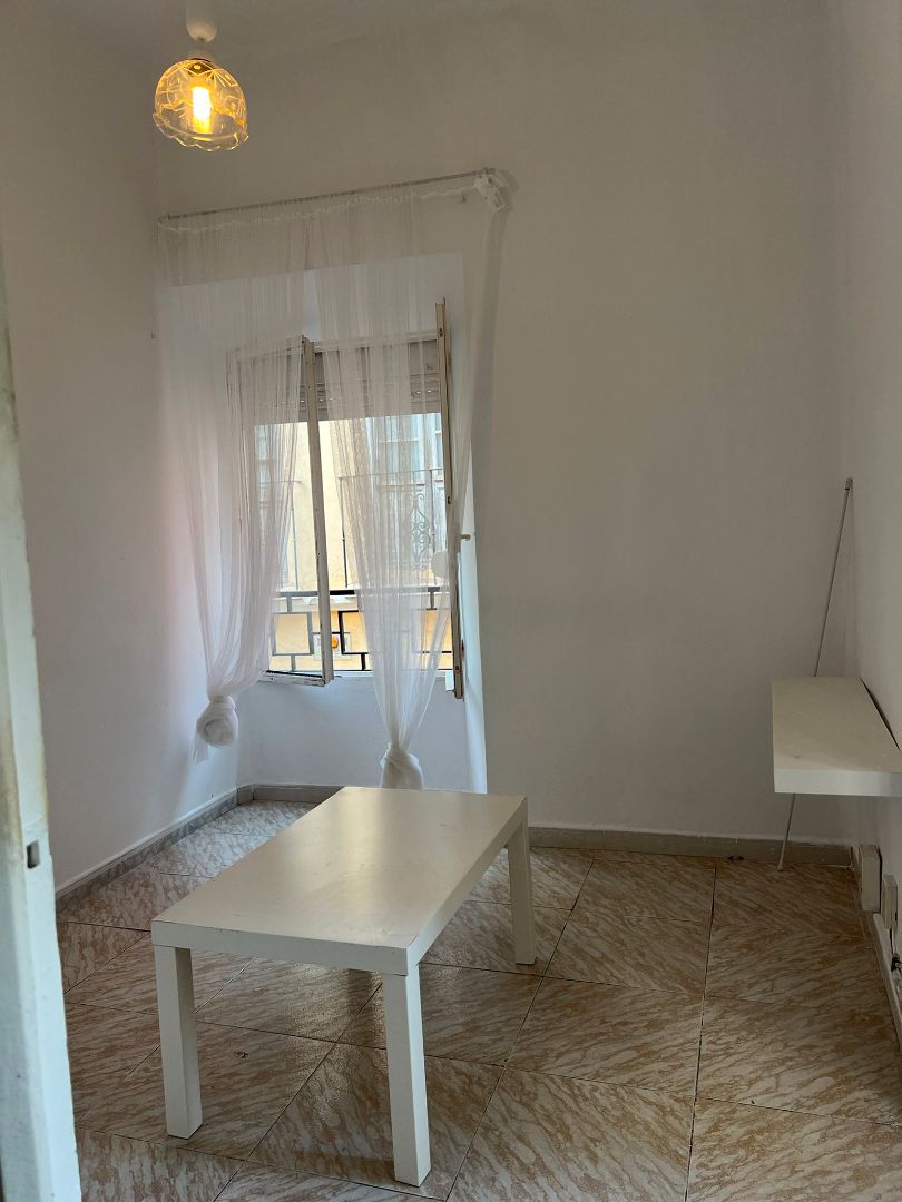 Flat to rent in Calle Santos, Centro Histórico