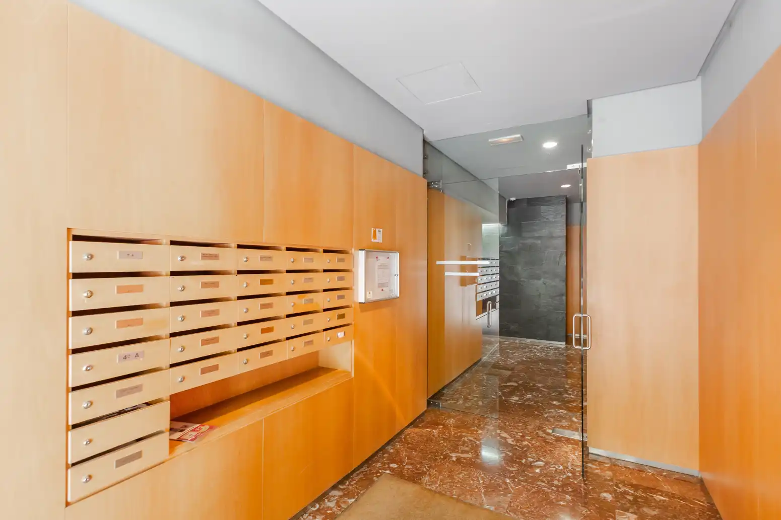 Wohnung zur Miete in  Pamplona / Iruña mit Heizung und Abstellraum