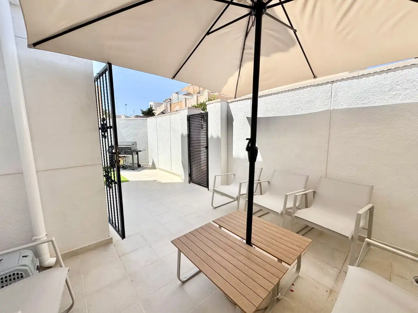 Bungalow con piscina en alquiler en Los Balcones - Los Altos
